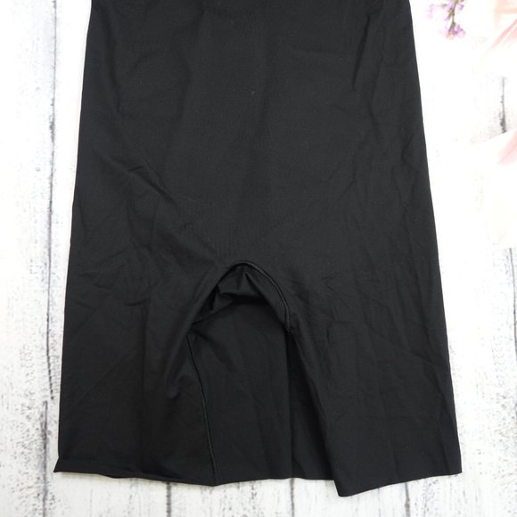 New Spanx High Waist Spandex Shorts - S - Picture 4 of 7